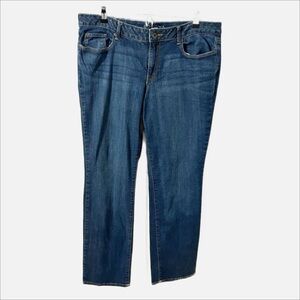 Sonoma Mid Rise Straight Leg Dark Wash Denim Jeans Five Pockets Whiskering 🟦